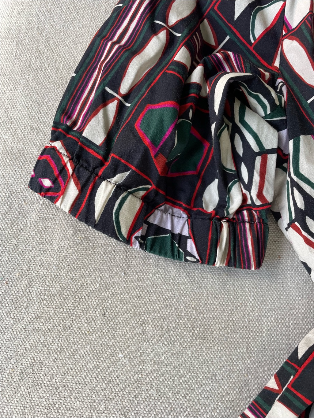G Label By Goop Geometric Print Short Sleeve Button Up Top Shirt Blouse — image 5 of 8